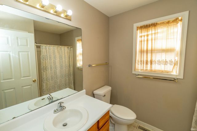 3208 Sand Wood Drive, South Bend, IN 46628