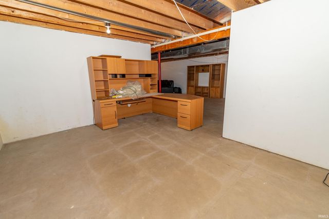 3208 Sand Wood Drive, South Bend, IN 46628