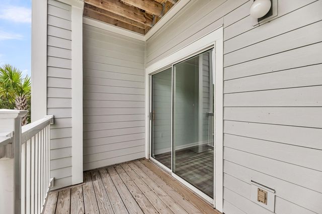 1300 Park West Boulevard 406, Mount Pleasant, SC 29466