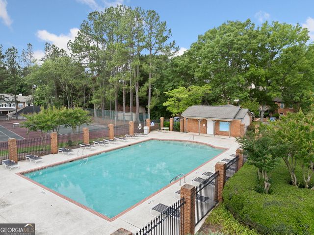 705 Beaufort Circle, Duluth, GA 30096