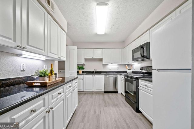 705 Beaufort Circle, Duluth, GA 30096