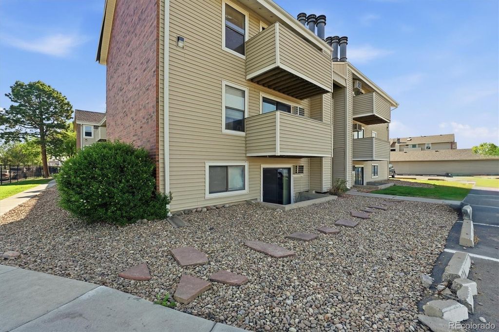10150 E Virginia Avenue 6-104, Denver, CO 80247