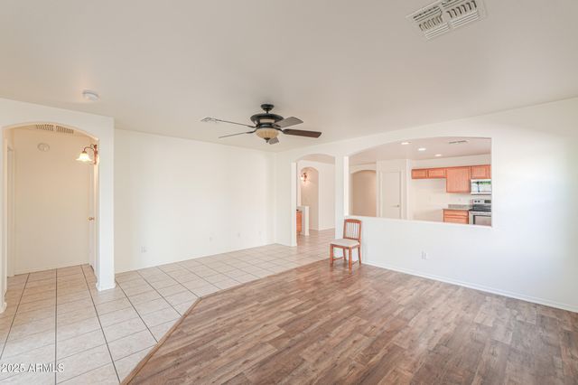 1522 N DESERT WILLOW Avenue, Casa Grande, AZ 85122