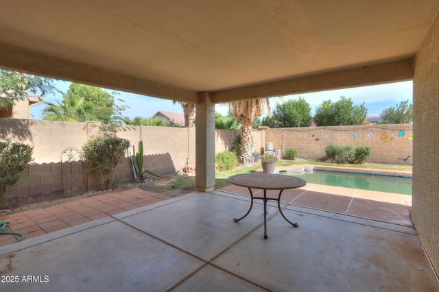 1522 N DESERT WILLOW Avenue, Casa Grande, AZ 85122