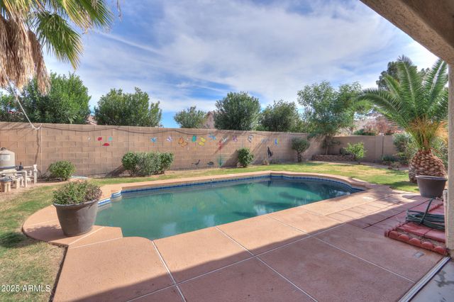 1522 N DESERT WILLOW Avenue, Casa Grande, AZ 85122