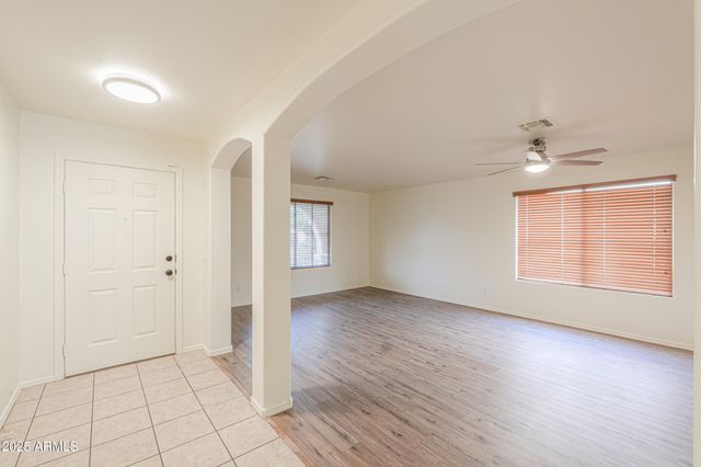 1522 N DESERT WILLOW Avenue, Casa Grande, AZ 85122