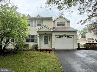 3580 WINDRIDGE DR, Doylestown, PA 18902
