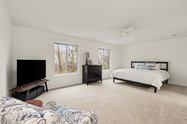 7085 Sweetwater Drive, Florence, KY 41042