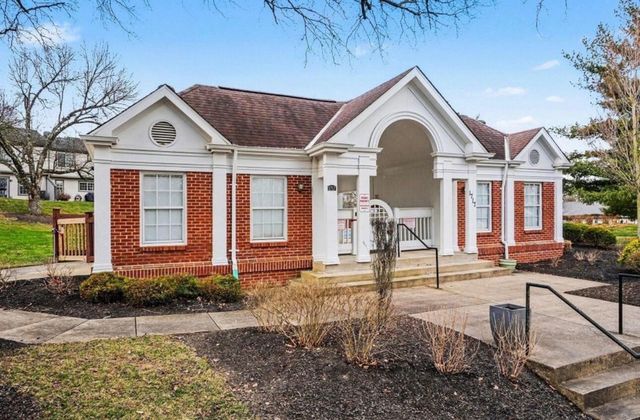 7085 Sweetwater Drive, Florence, KY 41042