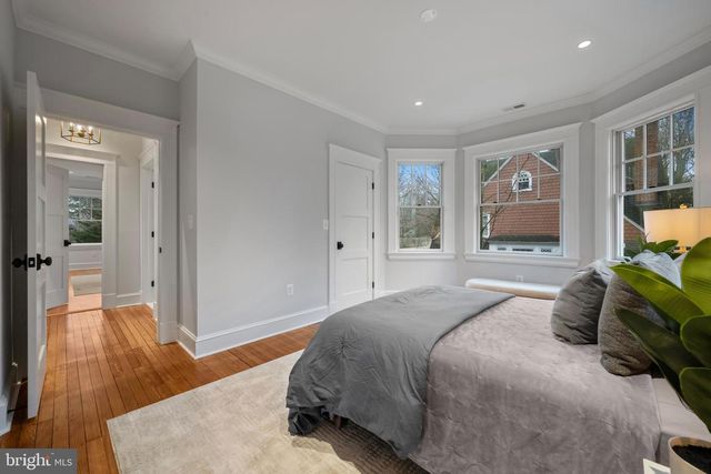 520 WOODLAWN RD, Baltimore, MD 21210