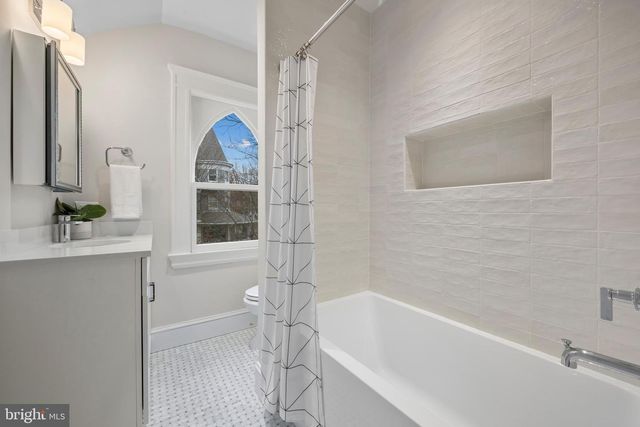 520 WOODLAWN RD, Baltimore, MD 21210