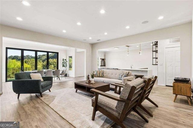 7290 Jamestown Drive, Alpharetta, GA 30005