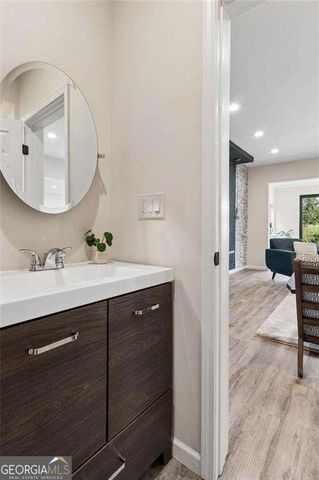 7290 Jamestown Drive, Alpharetta, GA 30005