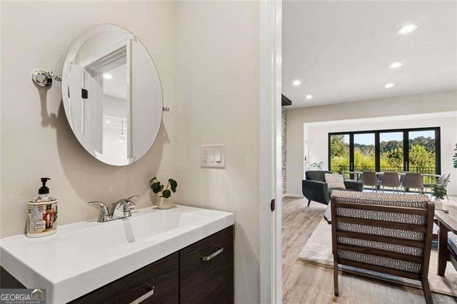 7290 Jamestown Drive, Alpharetta, GA 30005