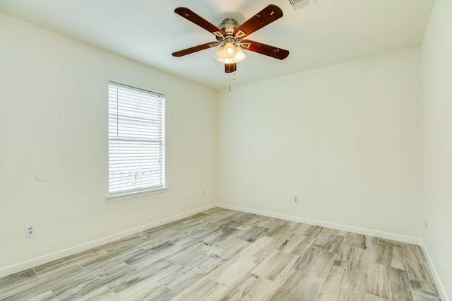 5061 Hauna Lane, Dickinson, TX 77539
