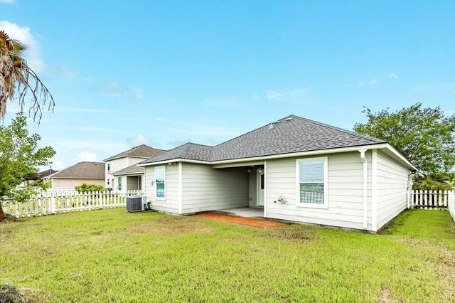 5061 Hauna Lane, Dickinson, TX 77539