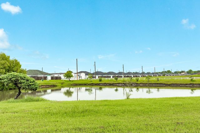 5061 Hauna Lane, Dickinson, TX 77539
