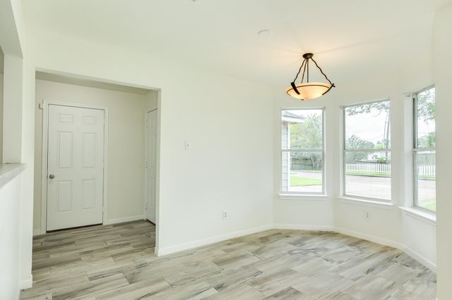 5061 Hauna Lane, Dickinson, TX 77539