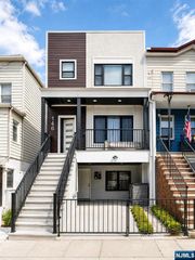 146 Congress Street, Jersey City, NJ 07307