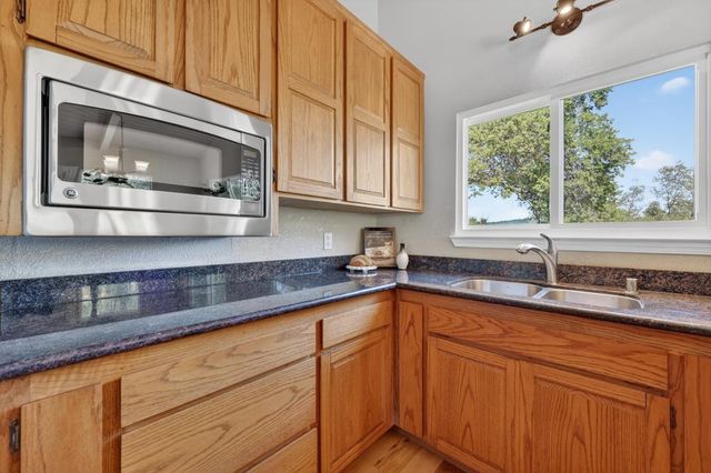 5980 French Creek Rd, Shingle Springs, CA 95682