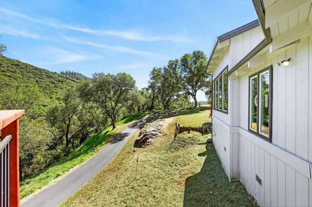5980 French Creek Rd, Shingle Springs, CA 95682