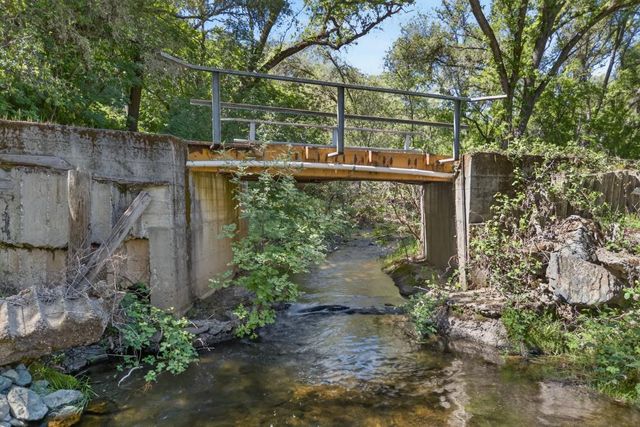 5980 French Creek Rd, Shingle Springs, CA 95682