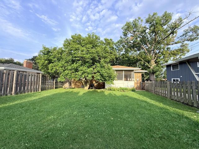 6618 43rd AVENUE, Kenosha, WI 53142
