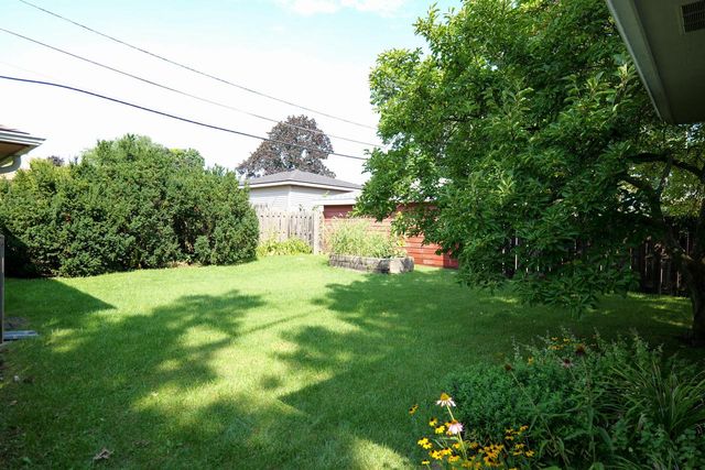 6618 43rd AVENUE, Kenosha, WI 53142