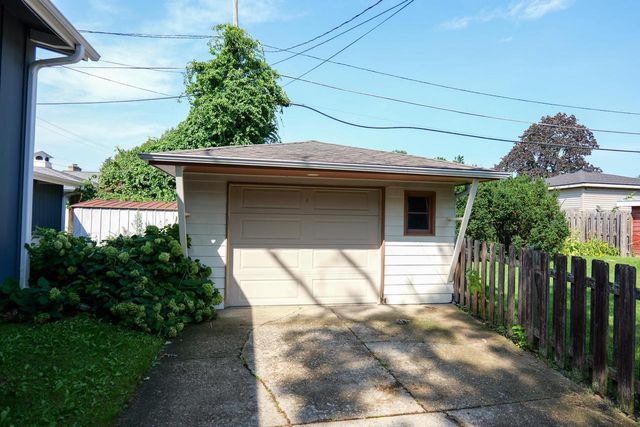 6618 43rd AVENUE, Kenosha, WI 53142