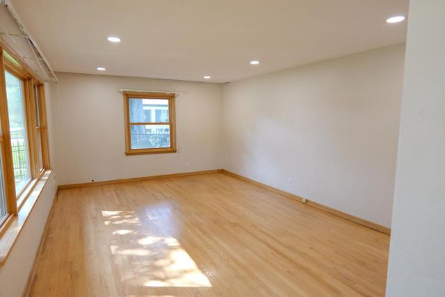 6618 43rd AVENUE, Kenosha, WI 53142