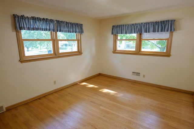 6618 43rd AVENUE, Kenosha, WI 53142