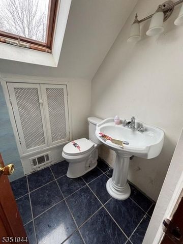 199 Berger St, Franklin Twp., NJ 08873