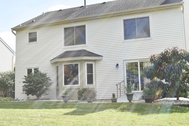 1218 Meadowlark Lane, Grayslake, IL 60030