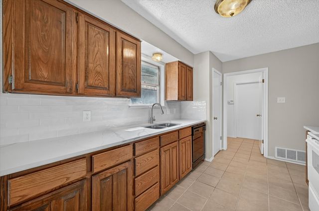 3619 Ceran Drive, Arlington, TX 76016