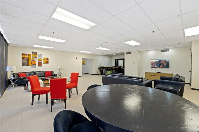 813 Travis Street 203, Mission, TX 78572