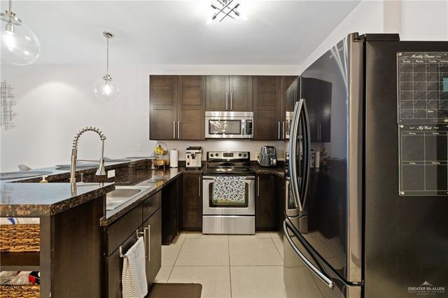 813 Travis Street 203, Mission, TX 78572