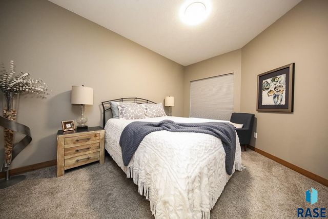 2405 N Main Ave, Tea, SD 57064