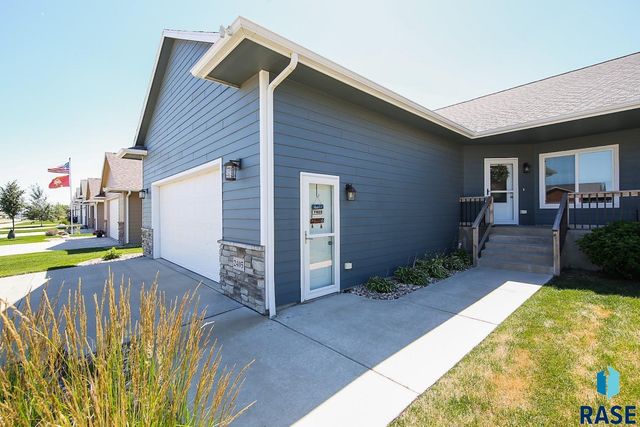 2405 N Main Ave, Tea, SD 57064