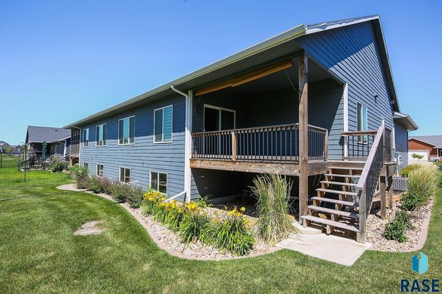 2405 N Main Ave, Tea, SD 57064