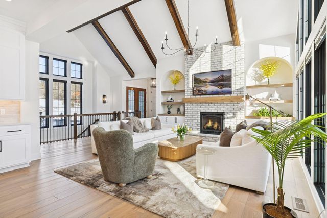 5671 Oakridge Trail S, Afton, MN 55001