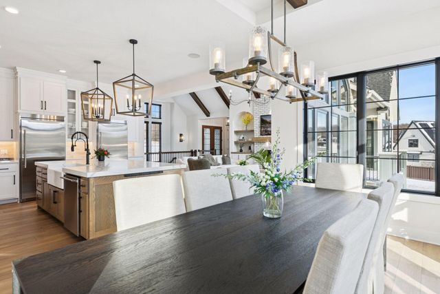 5671 Oakridge Trail S, Afton, MN 55001