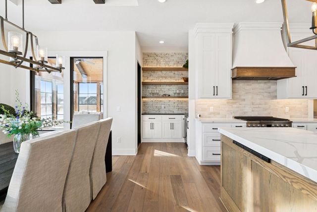 5671 Oakridge Trail S, Afton, MN 55001