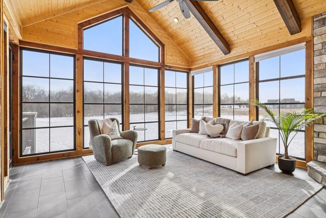 5671 Oakridge Trail S, Afton, MN 55001