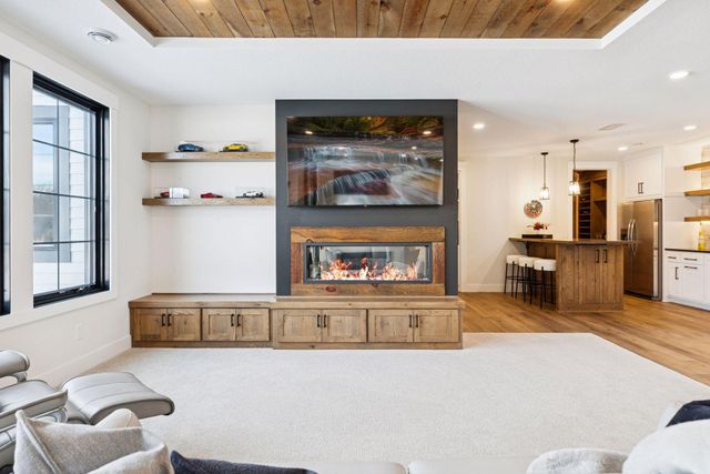 5671 Oakridge Trail S, Afton, MN 55001