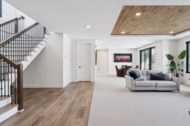 5671 Oakridge Trail S, Afton, MN 55001