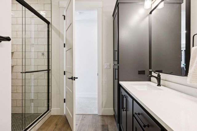 5671 Oakridge Trail S, Afton, MN 55001