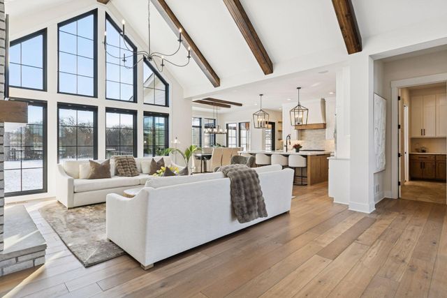 5671 Oakridge Trail S, Afton, MN 55001