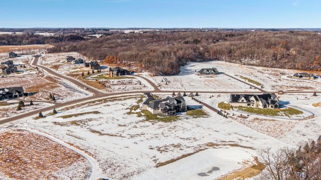 5671 Oakridge Trail S, Afton, MN 55001