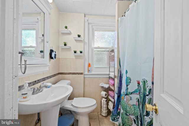 1038 W GREEN ST, Allentown, PA 18102