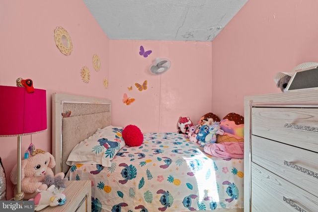 1038 W GREEN ST, Allentown, PA 18102